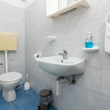 Seaside House Preko, Ugljan - 21106 Holiday home *